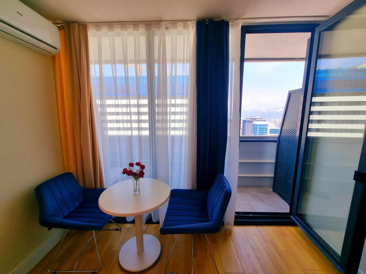 Orbi City Apartment Batoumi Extérieur photo