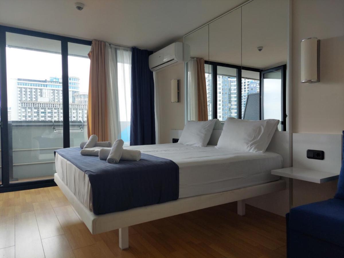 Orbi City Apartment Batoumi Extérieur photo